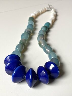 Pretty colorful polished stone & ceramic beaded necklace boho